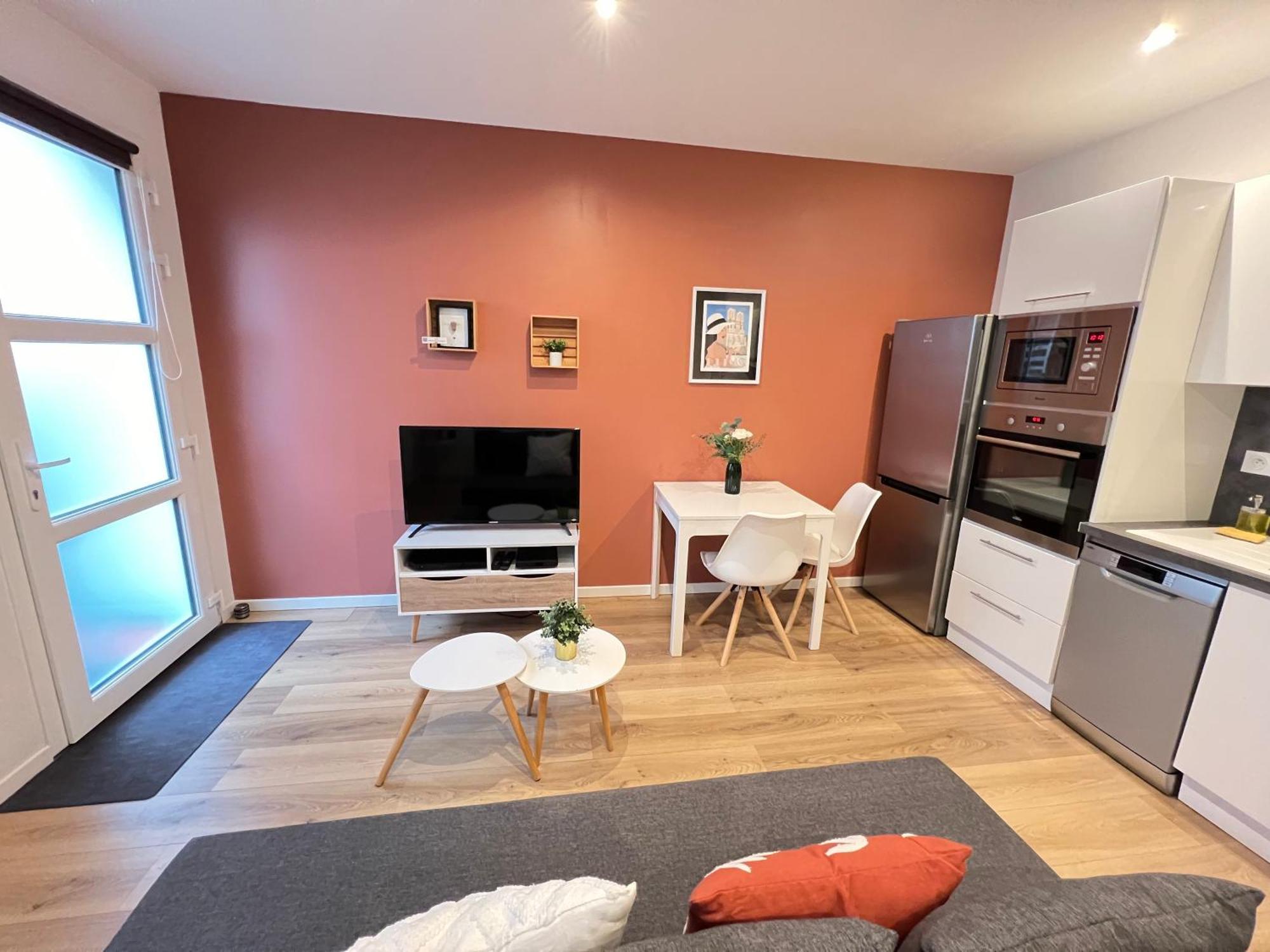 ריימס Le Remois - Charmant T2 - Renove - Parking - Cour Privative - Wifi מראה חיצוני תמונה